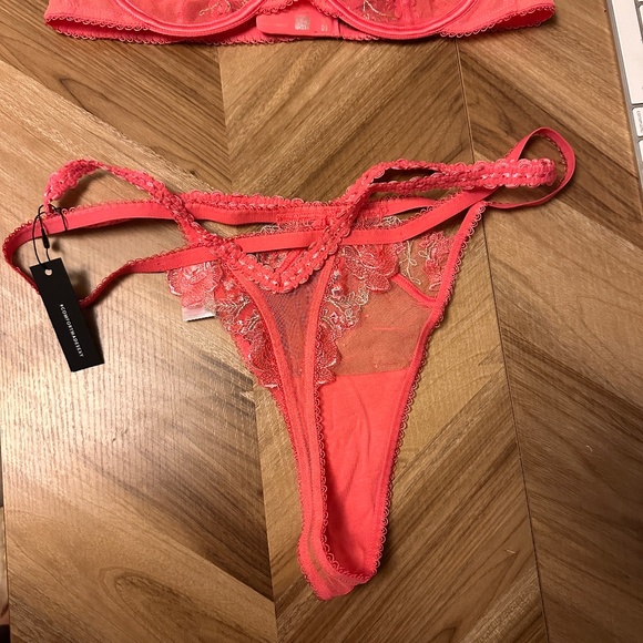 LOT of 3 Lounge Underwear Lingerie Sets 36C Large - Picture 9 of 9